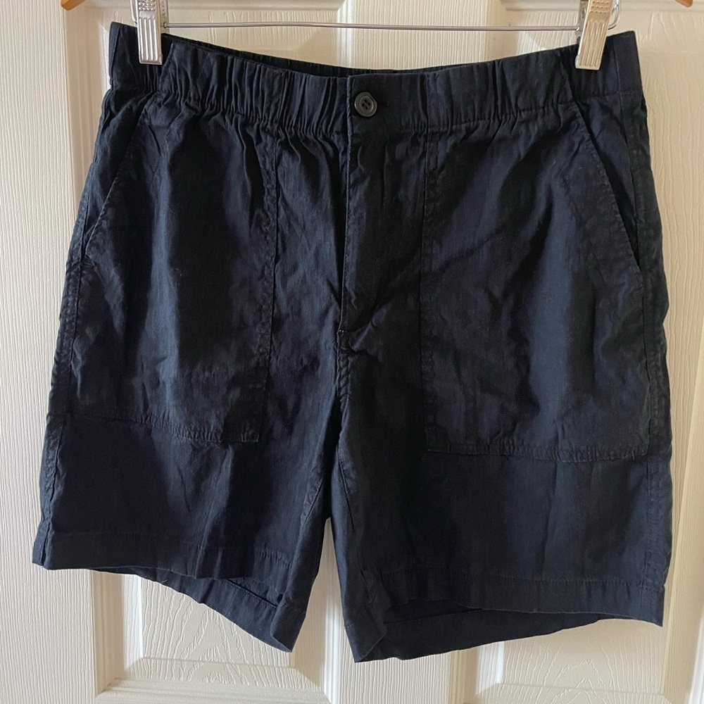 Lands’ End high rise shorts • Women’s size 8